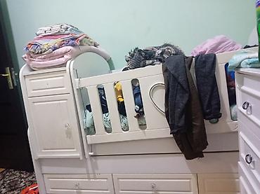 islenmis skaflar: Oğlan və qız üçün, İşlənmiş, Dördbucaq, Beşik, Dəstsiz, Matras ilə, Yellənmə mexanizmi ilə — 1