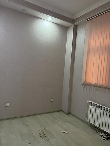 reklam ofisi: Satılır Qara Qarayev m yaxınlığı.Yol kənarında, çoxmərtəbəli yaşayış — 10