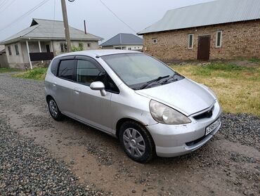 аренд фит: Honda Fit: 2002 г., 1.3 л, Вариатор, Бензин, Хэтчбэк