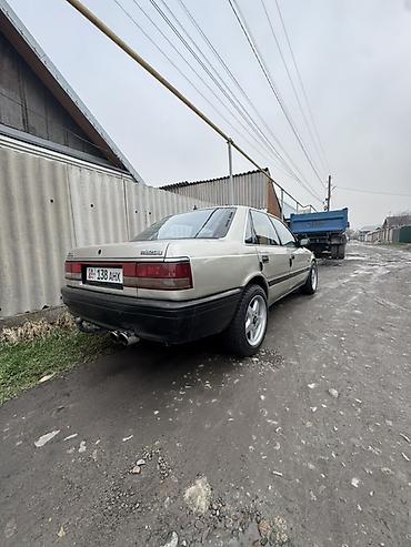 Mazda: Mazda 626: 1988 г., 2 л, Механика, Бензин, Седан — 3
