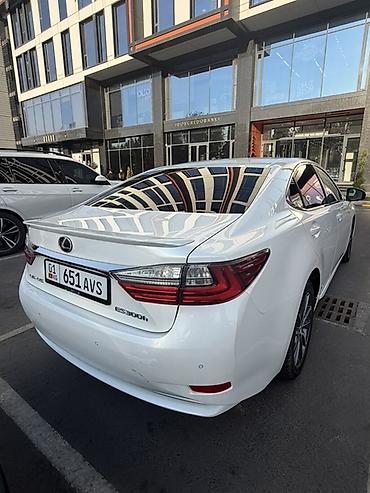 сидение нива: Lexus ES: 2017 г., 2.5 л, Вариатор, Гибрид, Седан — 4