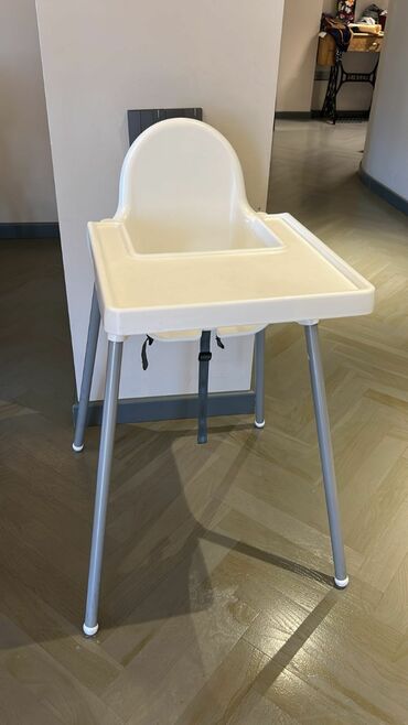 Manejlər: Ikea yemek stolu 80 azn tecili satilir Turkiyeden alinib 180 azn