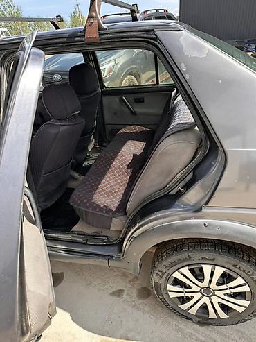 jac 9: Volkswagen Jetta: 1990 г., Седан — 6