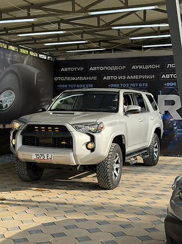 буксир машины: Toyota 4Runner: 2020 г., 4.6 л, Автомат, Бензин, Внедорожник — 2