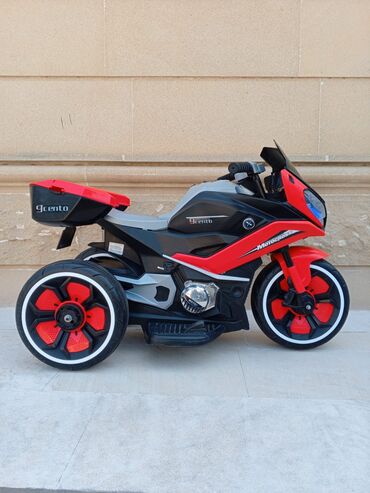 Motosikl cox yaxshi veziyyetdedi 150man satilir unvan Yasamal