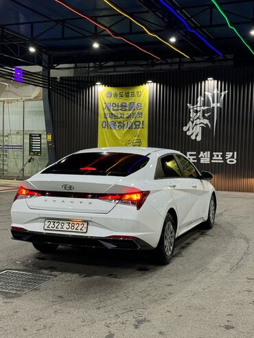 Hyundai: Hyundai Elantra: 1.6 l | 2021 il