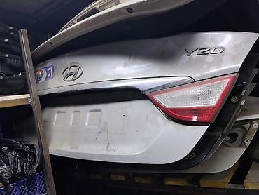 i10 hyundai: Крышка багажника Hyundai i20 (Y20) - Оригинальная задняя дверь — 1