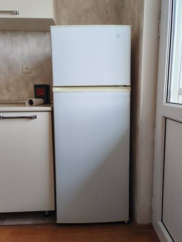 Mikrodalğalı sobalar: 2 qapılı Midea Soyuducu Satılır, rəng - Ağ