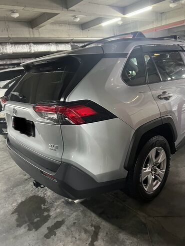 Toyota: Toyota RAV4: 2019 г., 2.4 л, Автомат, Бензин, Кроссовер — 9