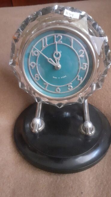 İncəsənət və kolleksiyalar: 1975-ci il Rusiya istehsalı mayak saat satılır. Qiymət 100 manat