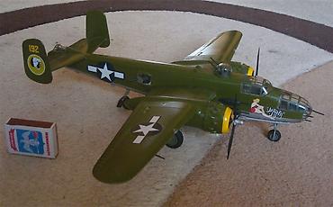Двухмоторный бомбардировщик ВВС США периода Второй Мировой войны B-25 lalafo.az -da Двухмоторный бомбардировщик ВВС США периода Второй Мировой войны B-25