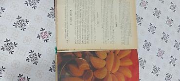 1001: Şirniyyat qəlibləri, rəng - Qırmızı, 1 — 2
