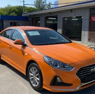расрочкага машина алам: Элегантный седан Hyundai Sonata New Rise яркого оранжевого цвета.1800