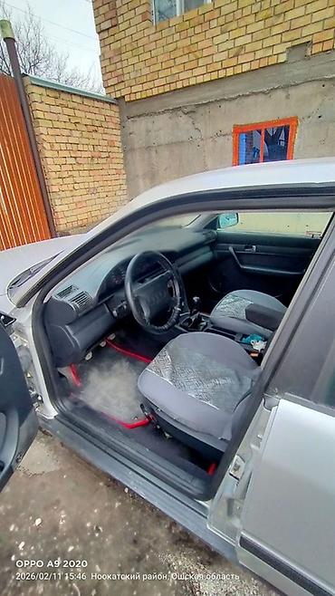 Audi: Audi 100: 1993 г., 2 л, Механика, Бензин, Седан — 8