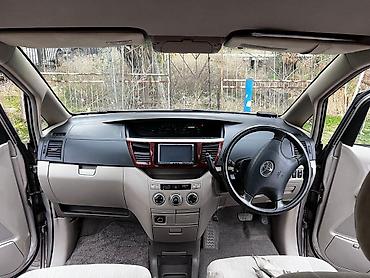 машина япония: Toyota Noah: 2003 г., Автомат, Бензин, Минивэн — 4