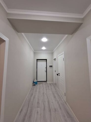 Ремонт под ключ: Светлая современная отделка квартиры в нейтральной гамме. - Полы — 2