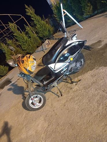 x9 pro scooter: Şəhər içi rahat gediş üçün kompakt skuter/moped. Əsas xüsusiyyətlər — 8