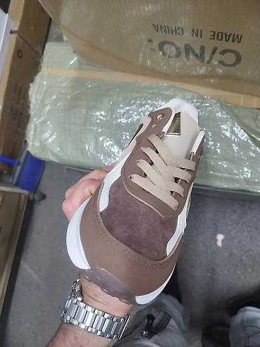 Patike: Guess patike NOVO Novo Brojevi 36 do 41 fb Moja Kupovina 1 april — 12