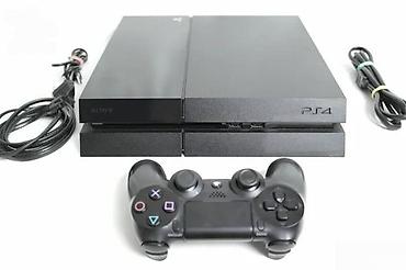 second hand electronics: U ponudi Sony Playstation 4 sa naslova. Konzola je novija fat — 6