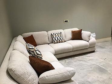 Divan satılır 1200azn. Əla vəziyyətdədir, çox az istifadə olunub