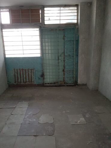 Продажа другой коммерческой недвижимости: Продаю или обмен Помещение 180 КВ.м Адрес: город Токмок микрорайон-1 — 6