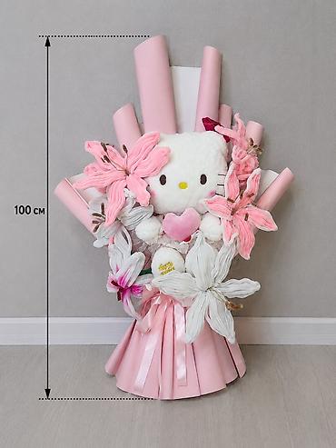 модные одежды: Авторский букет с мягкой игрушкой Hello Kitty. - Центральный элемент — 1