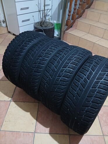 Шины: Комплект зимних шин (4 шт.) - Размер: 205/55 R16 - Индекс — 5