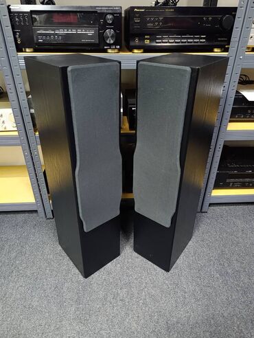 Zvučnici i stereo sistemi: SSB -405 (b) Nemacki podnostojeci zvucnici trosistemci basevi 6 — 7