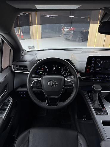 Toyota: Toyota Sienna: 2023 г., 2.5 л, Автомат, Гибрид, Минивэн — 9