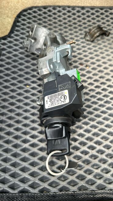 Аварийное вскрытие замков: Изготовление ключей восстановление чип ключей ремонт замка зажигания — 21