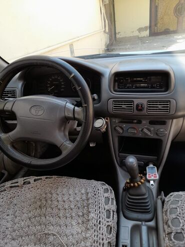 Toyota: Toyota Corolla: 1.6 l | 1998 il Sedan — 9