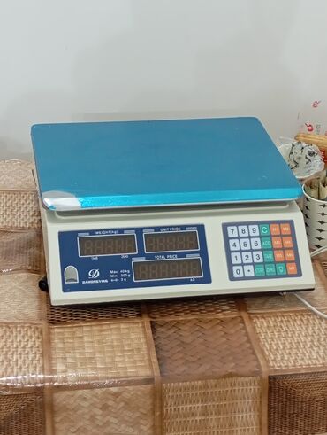 Digər mağaza avadanlığı: 11 ədəd vitrindi işləyə bilmədiyim üçün satilir təzə yigilib əlavə 1 — 9