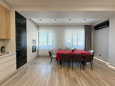 Долгосрочная аренда квартир: For rent a 1 bedroom apartment is in the Golden Square. Orozbekov — 17
