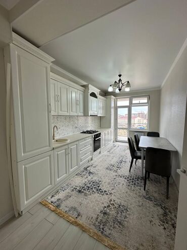 2 комнатные квартиры в бишкеке продажа: 2 комнаты, 81 м², Элитка, 5 этаж, Евроремонт