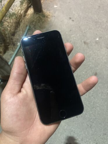 qoz ceken: IPhone 8, 64 GB, Jet Black, Barmaq izi, Simsiz şarj