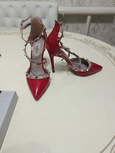 вивьен вествуд: Туфли, 38, Valentino Garavani, Б/у, цвет - Красный — 1
