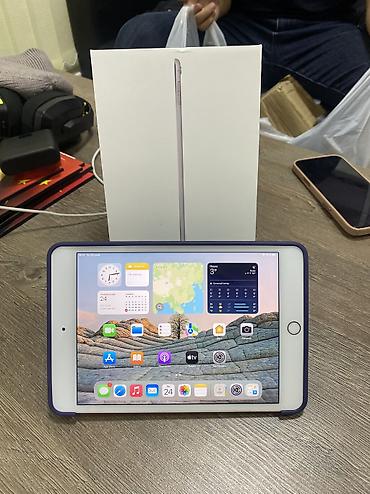 Планшеты: Планшет, Apple, память 64 ГБ, 8" - 9", Wi-Fi, Б/у, Детский цвет - Золотой — 4
