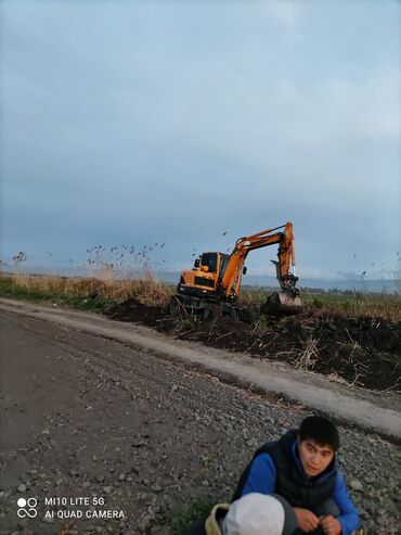 Услуги экскаватора: Экскаватор | Траншеи — 14