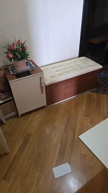 dəsti: Divan, komod və dəhliz üçün mebel dəsti.
 3 ewya 220azn. 


- — 3