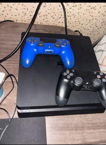 bakida playstation 4 qiymeti: Ps 4 ela veziyyetde qiy 380 man. unvan Sumqayit. Gumus(1908)