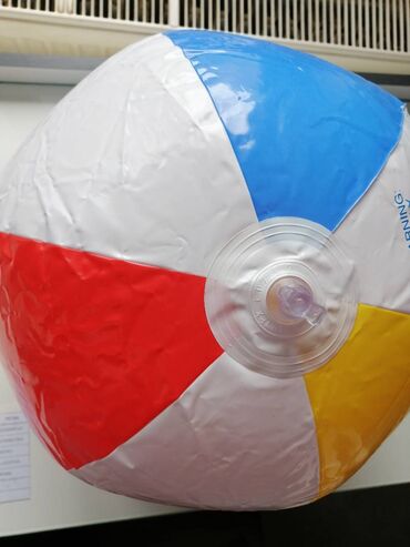 Igračke: Igračke plastične, 20 kom sve za 1000 din. 12 figurica, 3 kantice, 4 — 16