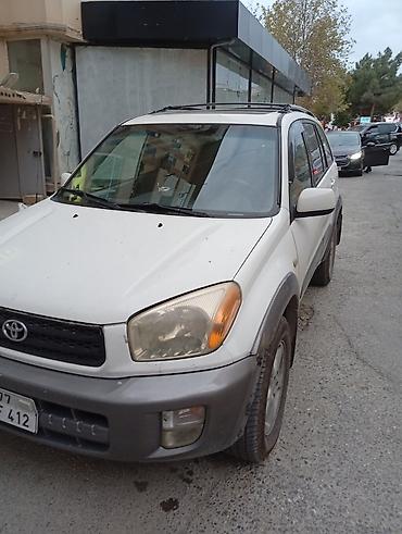 kombayn satisi: Toyota RAV4: 2 l | 2001 il Krossover — 1