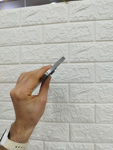 Apple iPhone: IPhone 11 Pro Max, 256 GB, Space Gray, Face ID — 6