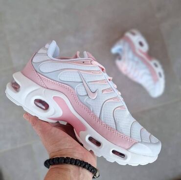 nike tn tiger: Nike air max tn patike

Novo
Brojevi 36 do 41