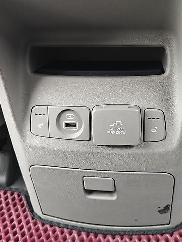 Kia: Kia Carnival: 2017 г., 2.2 л, Автомат, Дизель, Минивэн — 6