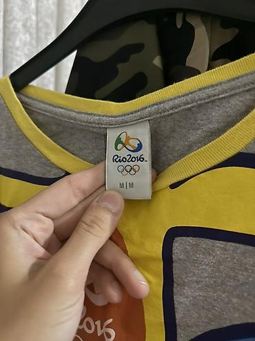 Futbolkalar: Məhsul: Rio 2016 rəsmi Olimpiya T‑şörtü – “Vinicius” maskotu temalı - — 3