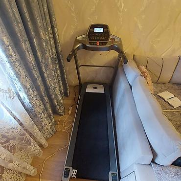 Тренажеры: Body Fit qaçış trenajoru - Elektrikli qaçış yoludur, Body Fit paneli — 1