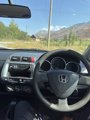 поло двигатель: Honda Fit: 2002 г., 1.3 л, Автомат, Бензин, Хэтчбэк — 10