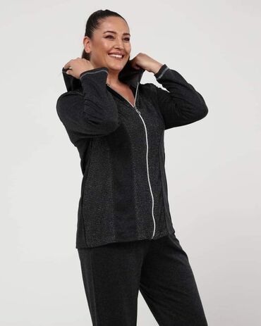Gornji i donji deo: Modeli za punije dame
Cene 3499 din 
Veličine 2XL, 3XL, 4XL na lalafo.rs — 16 Gornji i donji deo: Modeli za punije dame
Cene 3499 din 
Veličine 2XL, 3XL, 4XL — 16