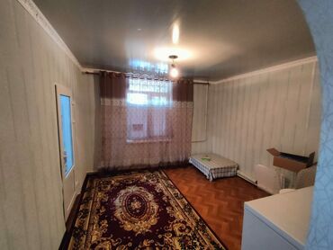 продается 1 комнатная квартира в Кыргызстан | Долгосрочная аренда квартир: Срочно продаю двух комнатную квартиру улица Калинина 4